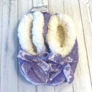 Woman’s Luxe Sherpa Cozies